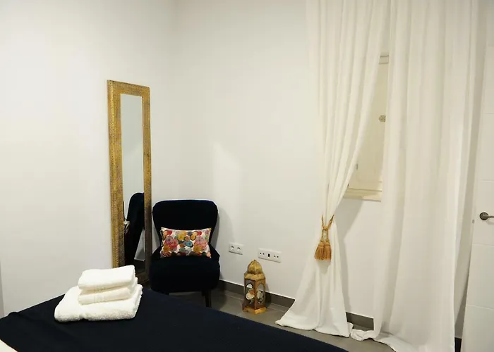 Luz Del Faro Apartment *